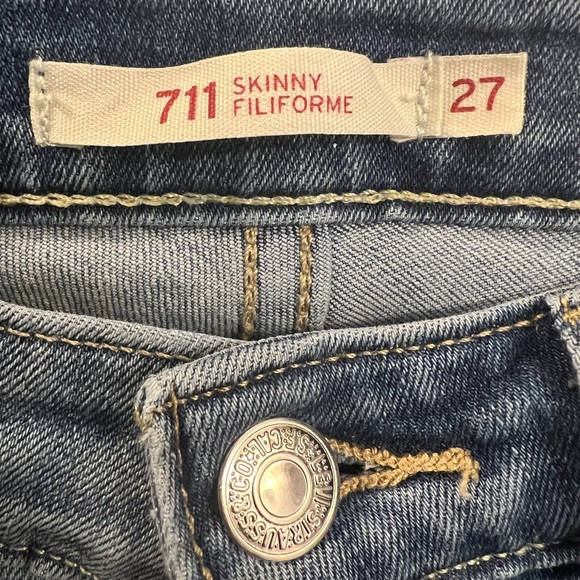 Levi’s 711 Skinny Jeans - Picture 5 of 6